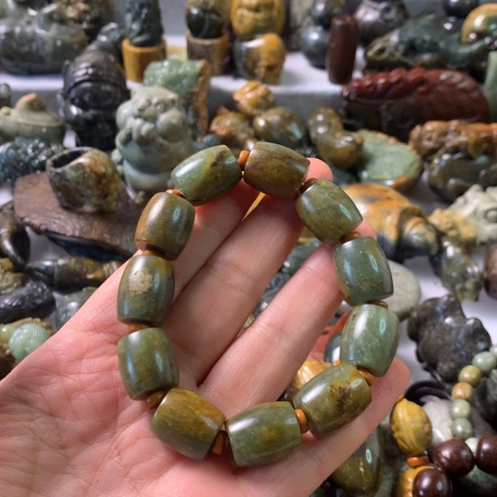 未镶嵌岫岩河磨玉（透闪石质玉）笔搁