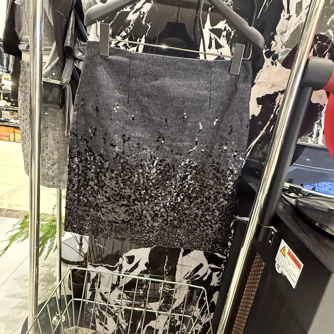 9225璀璨夺目精致亮片高腰A字半身裙女秋季新款