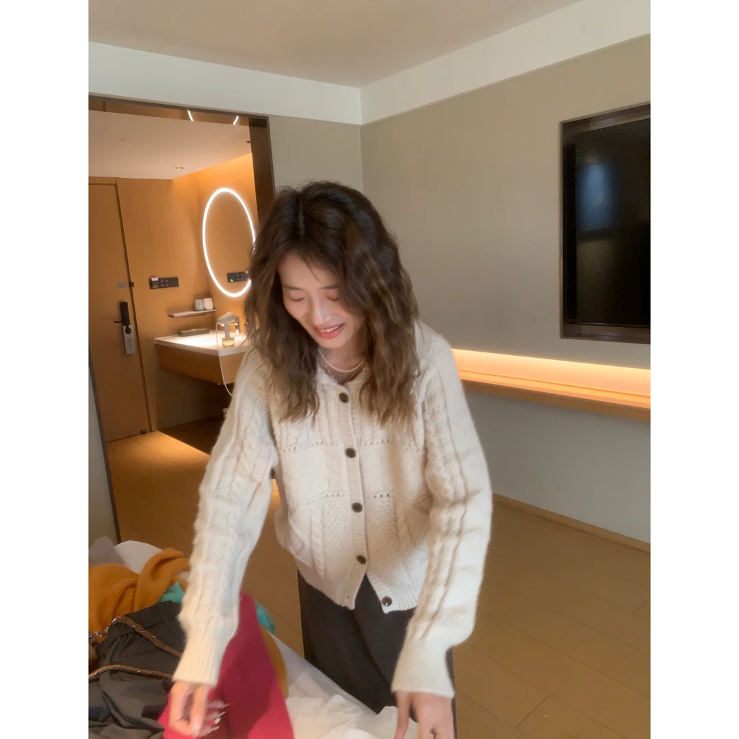 【楠楠】韩系厚款北极绒毛衣