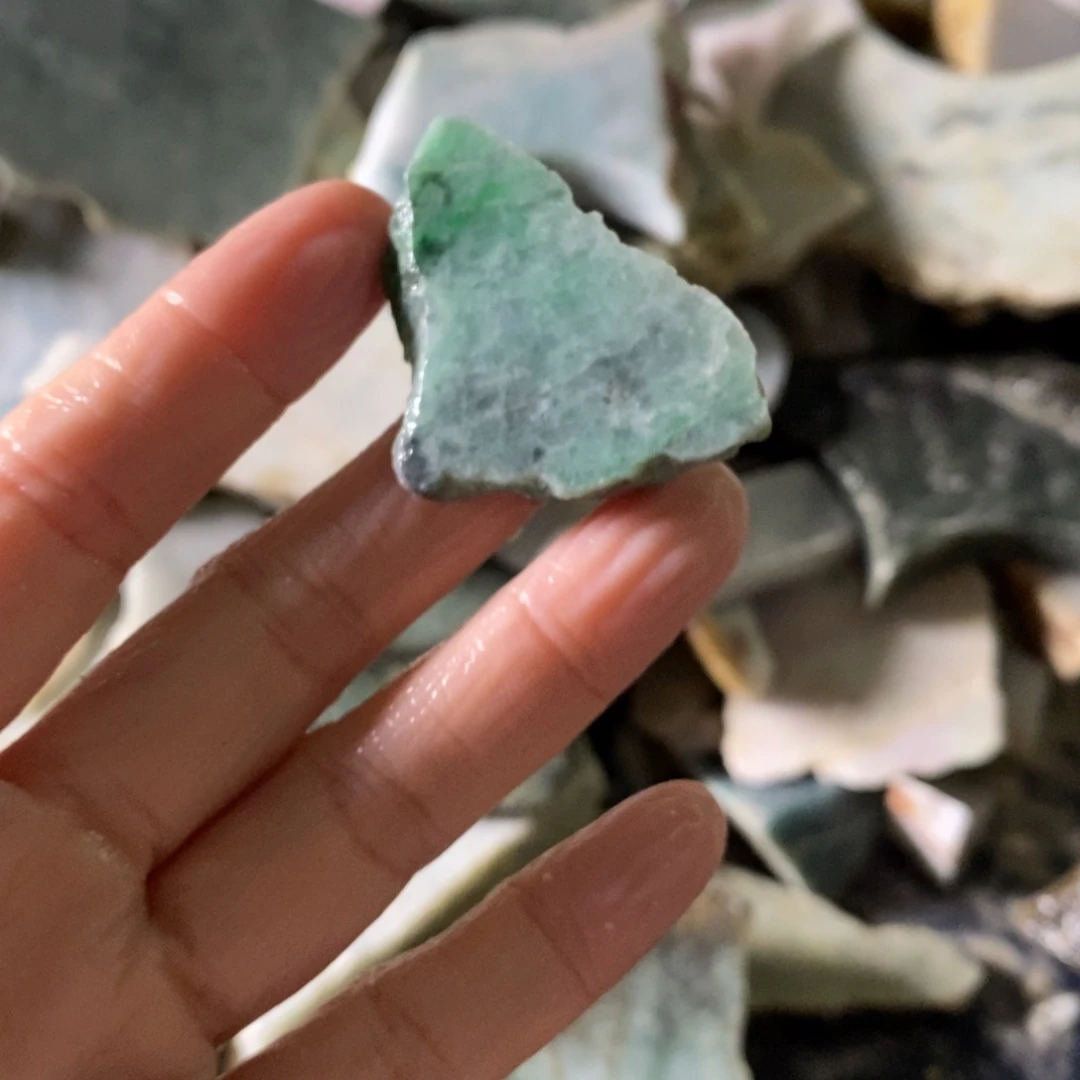 翡翠未镶嵌颈饰天然翡翠