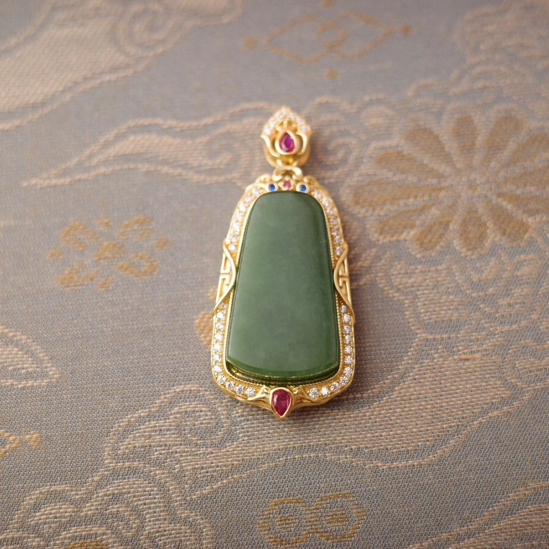 天然和田玉无事牌吊坠