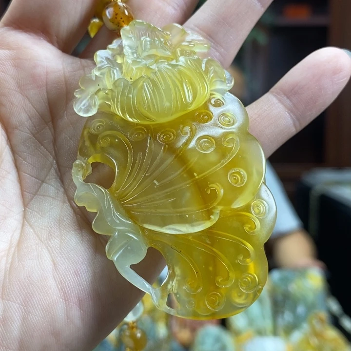 未镶嵌蛇纹石玉颈饰