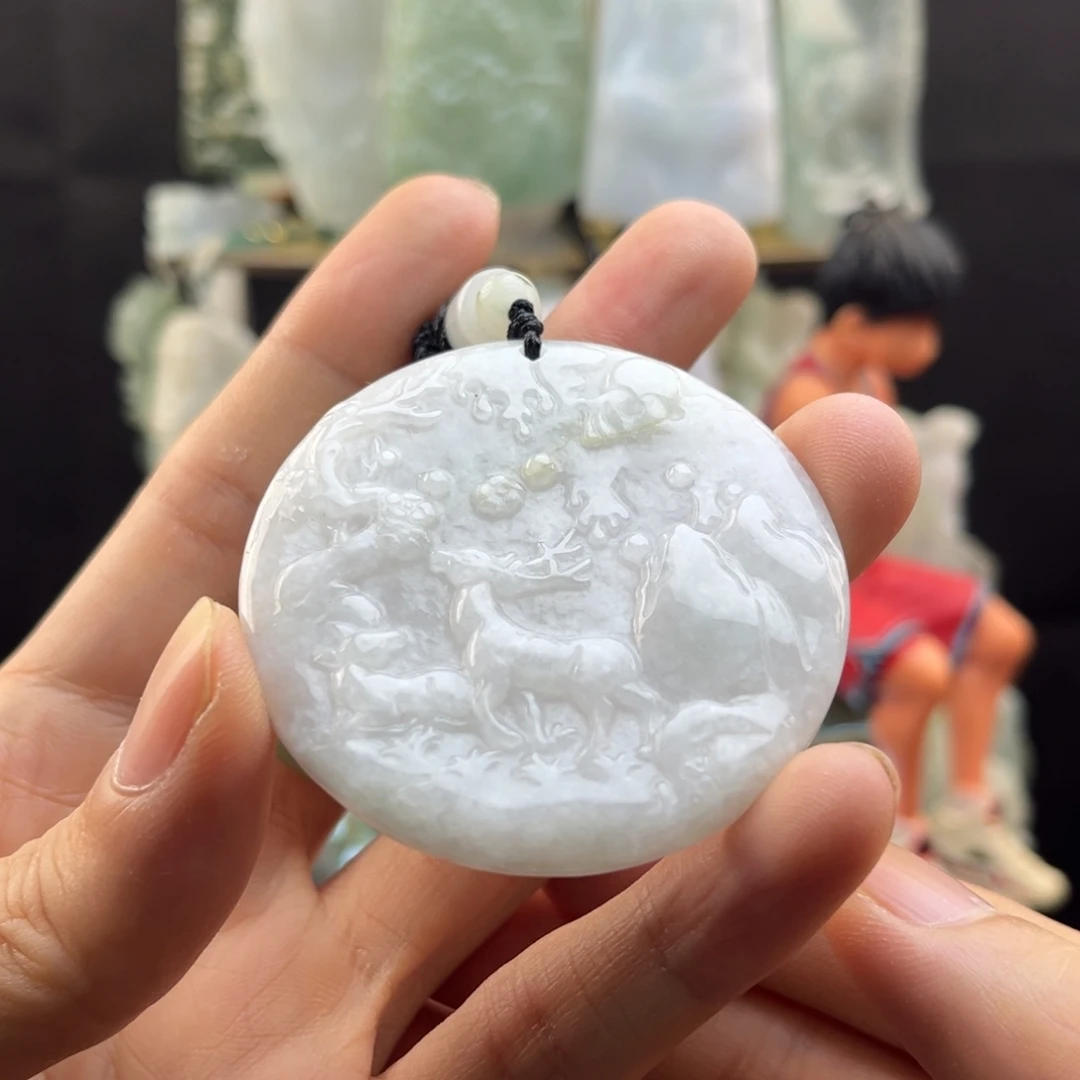 翡翠未镶嵌颈饰一鹿有你