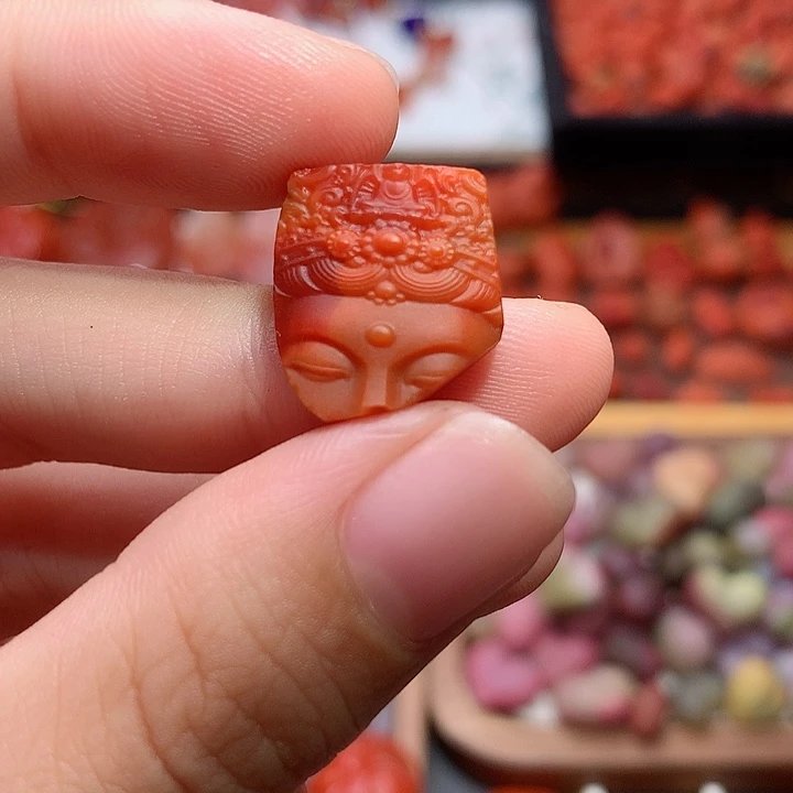 未镶嵌南红南红玛瑙残佛