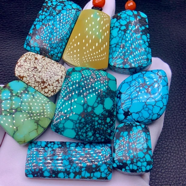 湖北十堰云晨绿松石平安无事牌吊坠特色网花乌兰花水草纹紫罗兰