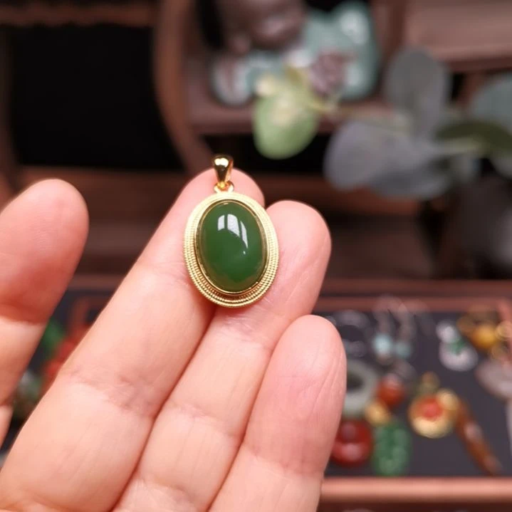 沉***香和田玉银S925镶嵌颈饰