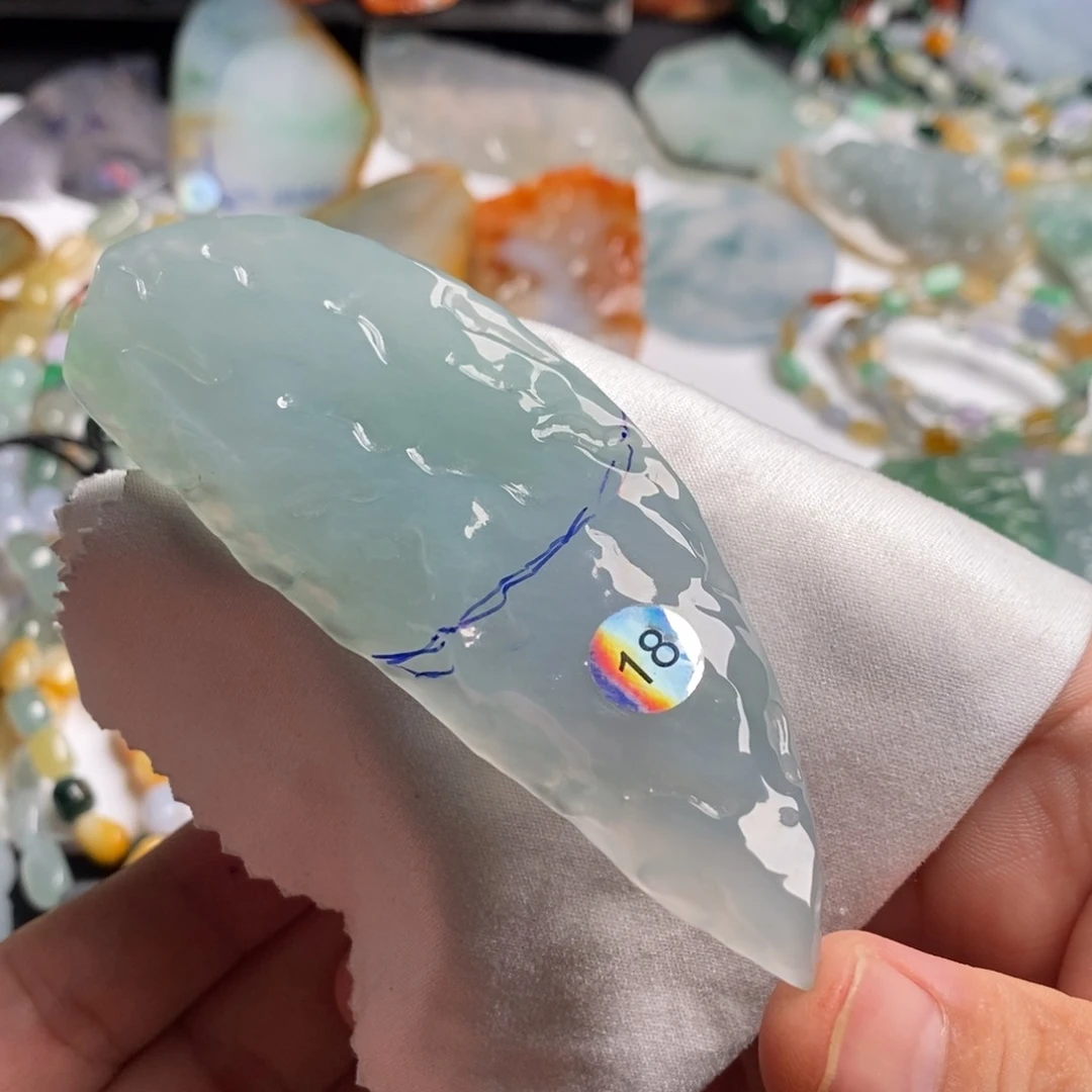 周***一定制翡翠未镶嵌包工定制两个随形悟道