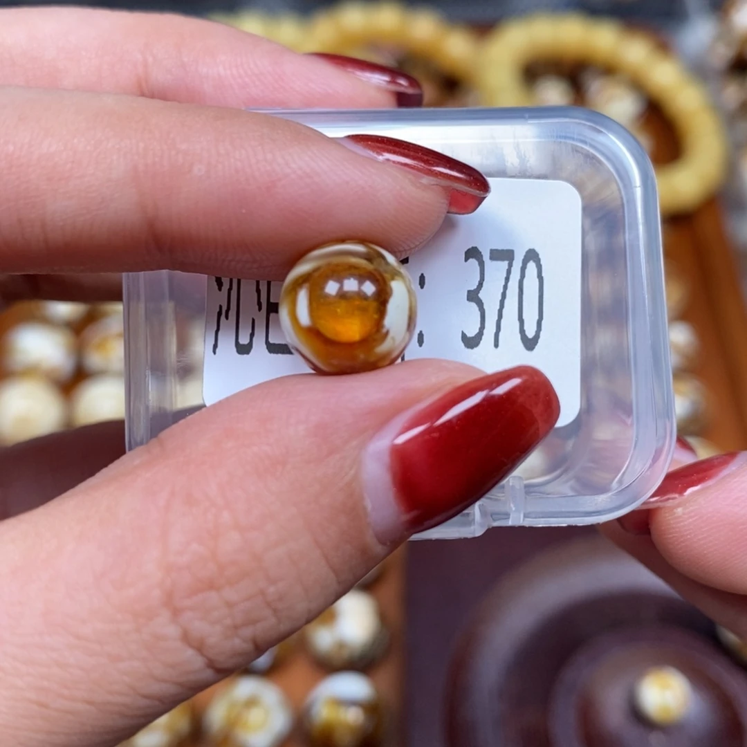 猴头核桃把件沁色圆珠老型370