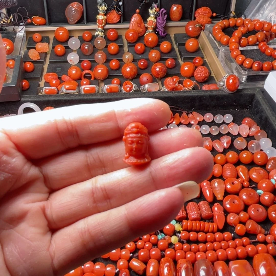 未镶嵌观音贝云南红玛瑙