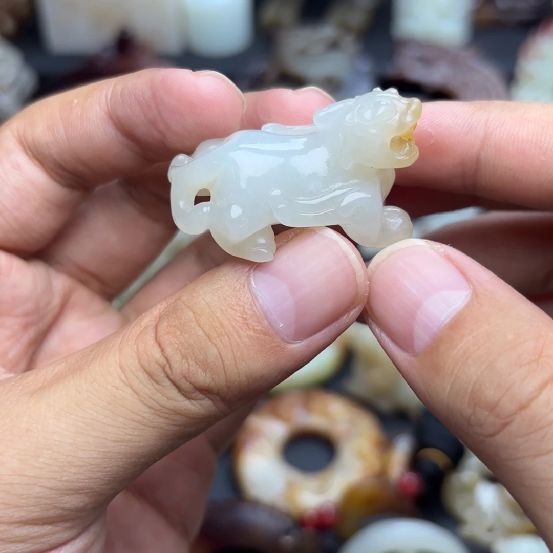 和田玉未镶嵌吊坠(不含链)