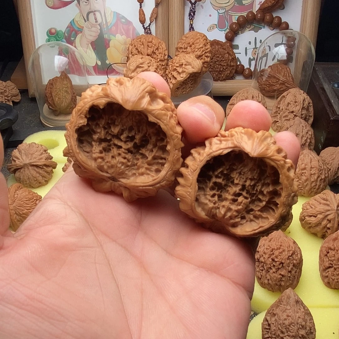 饕***餮文玩核桃把件聚宝盆