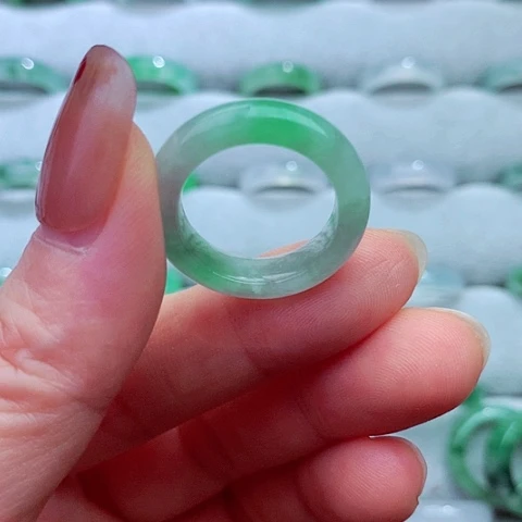 未镶嵌戒指翡翠天然翡翠