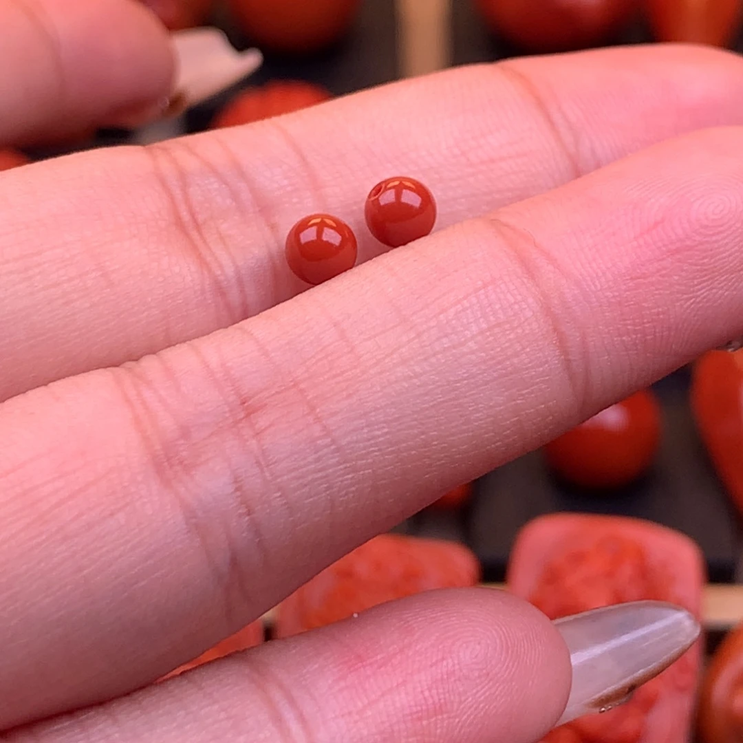 笑***落南红玛瑙未镶嵌原矿圆珠对珠4.5mm