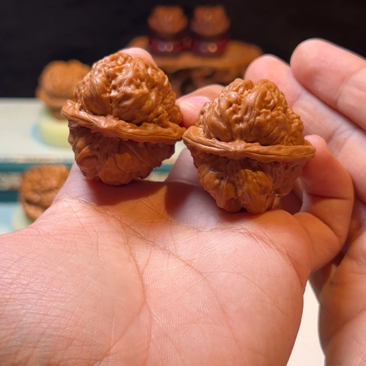 文玩核桃把件三角蛙昌平原生树一代3940