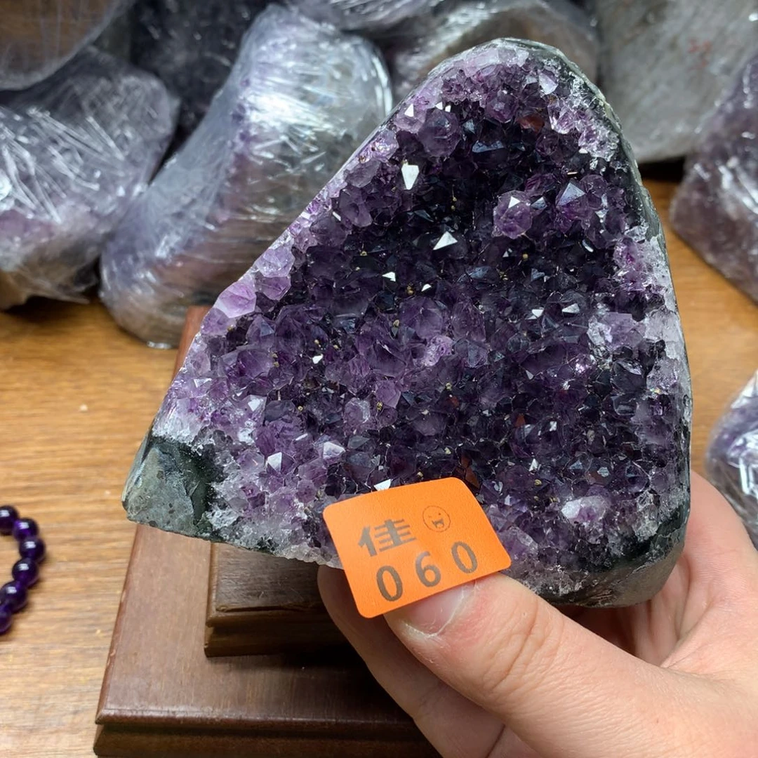 水晶大型摆件（非配饰）未镶嵌