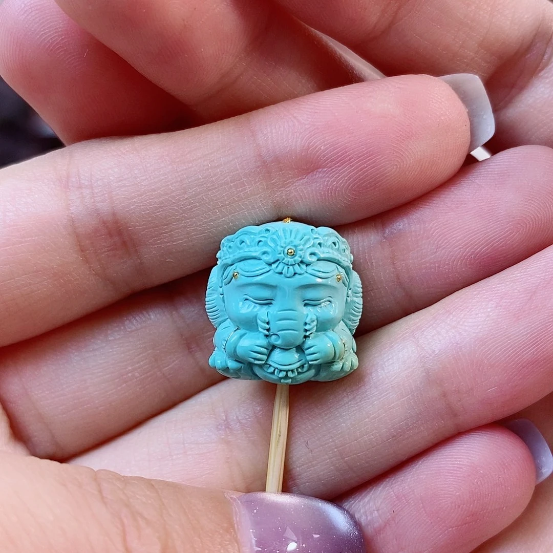 绿松石未镶嵌珠宝奇石