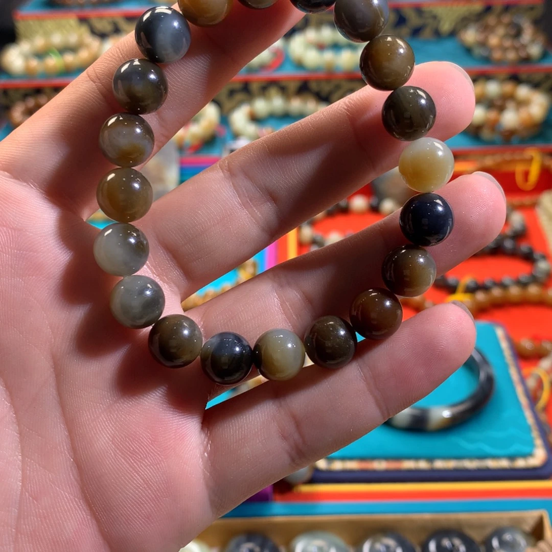 沃****和田玉（糖玉）未镶嵌手链