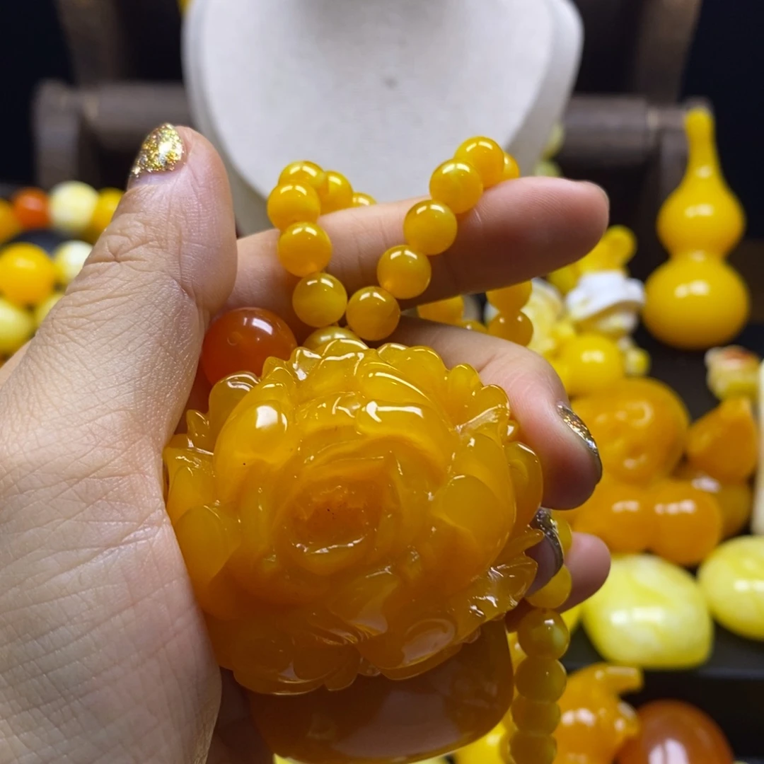 落***落非金属全品无暇老蜡飘花脖挂链加牡丹花