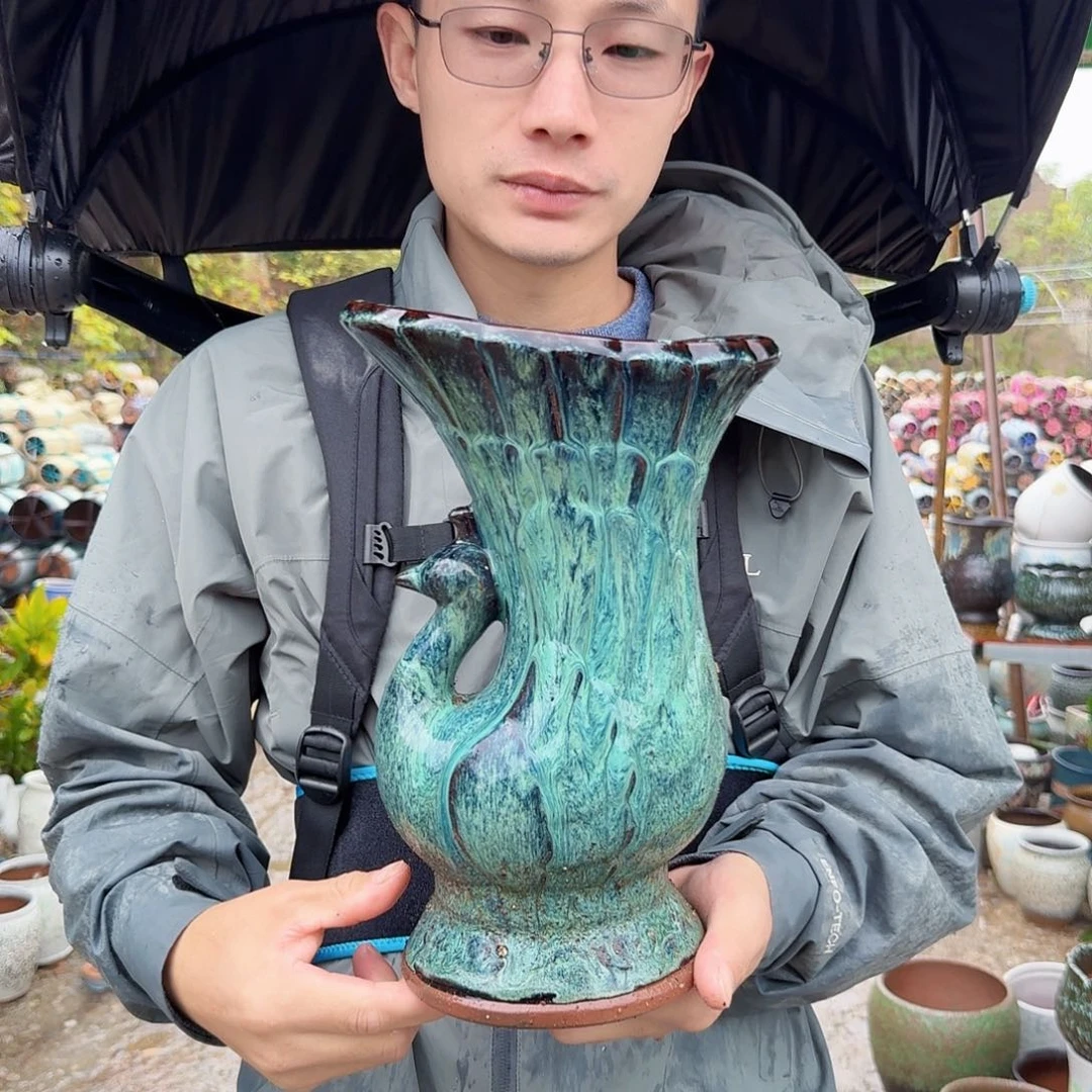 紫砂花盆孔雀一个一个蓝色