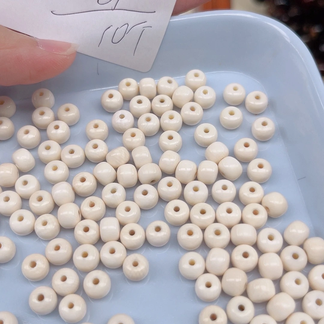 珠宝半成品水晶未镶嵌200 。