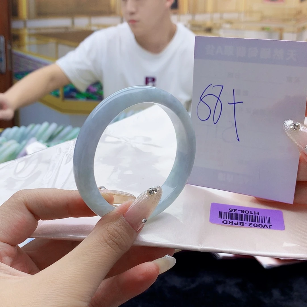 翡翠手镯未镶嵌00……