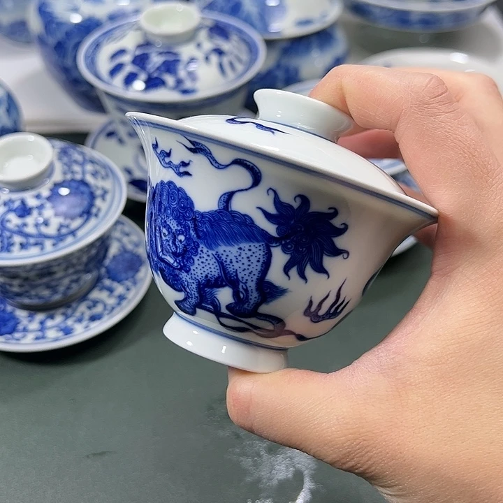 微瑕柴窑点工狮子绣球薄胎元宝两才