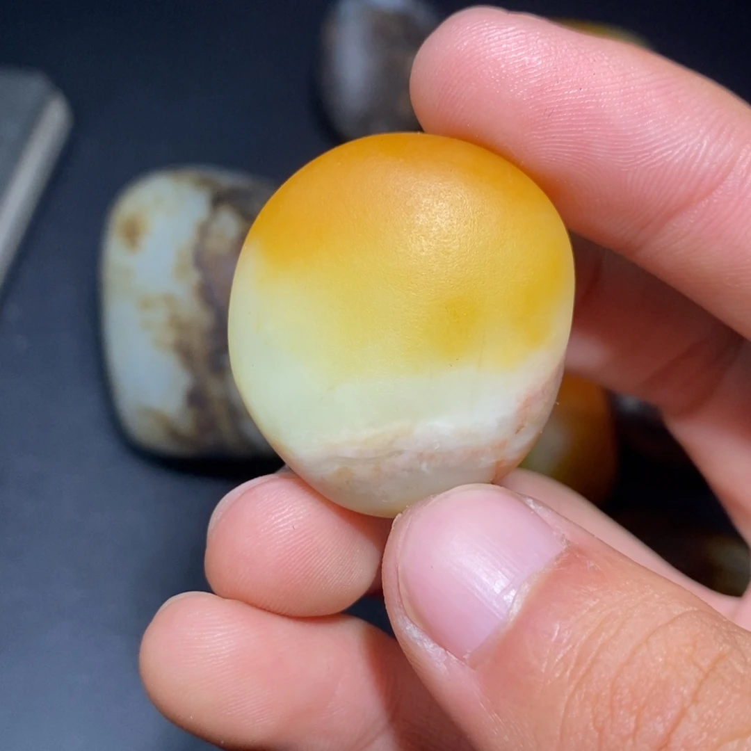 和田玉未镶嵌珠宝奇石