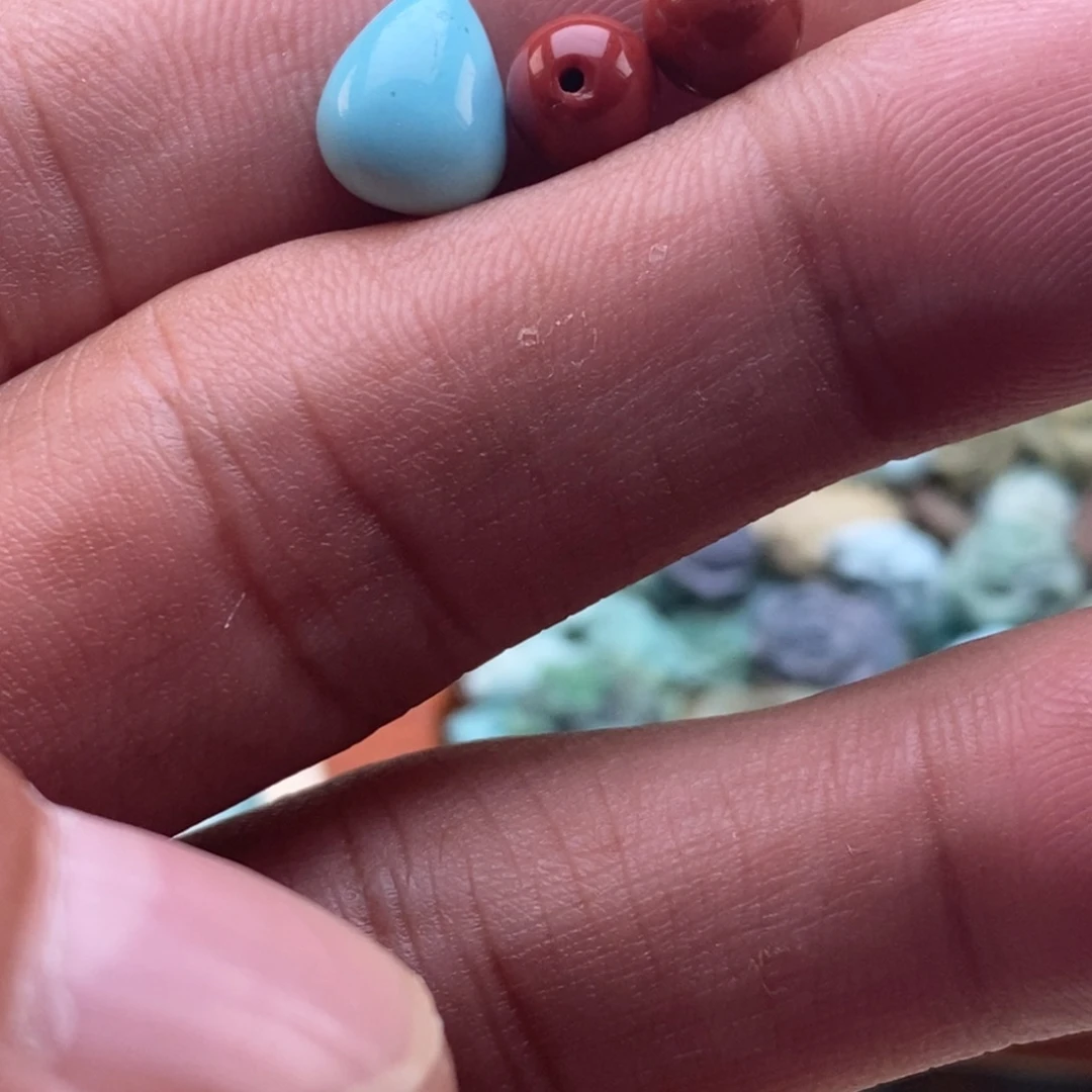 落***雨南红玛瑙未镶嵌珠宝半成品