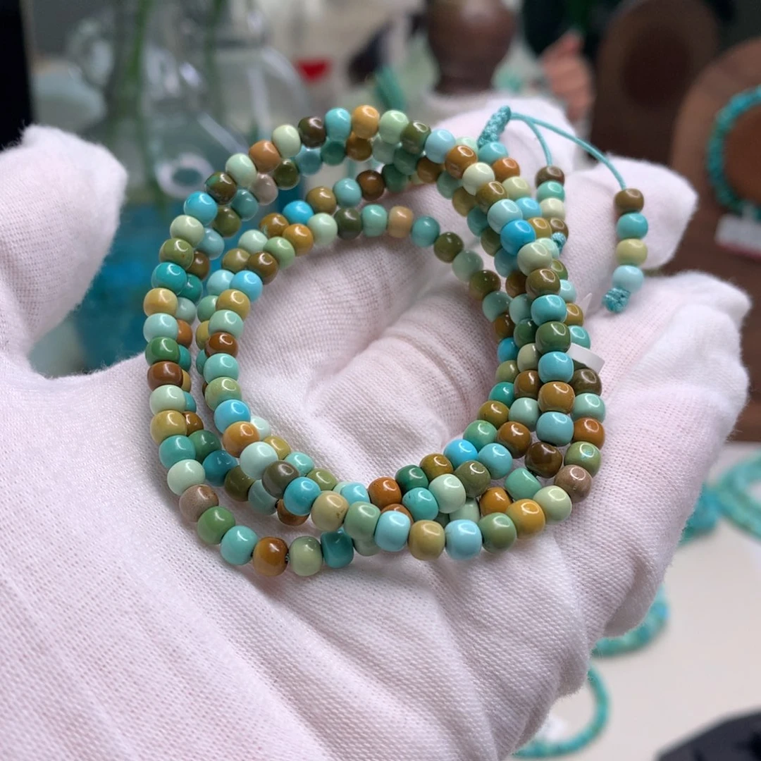 绿松石未镶嵌饰品