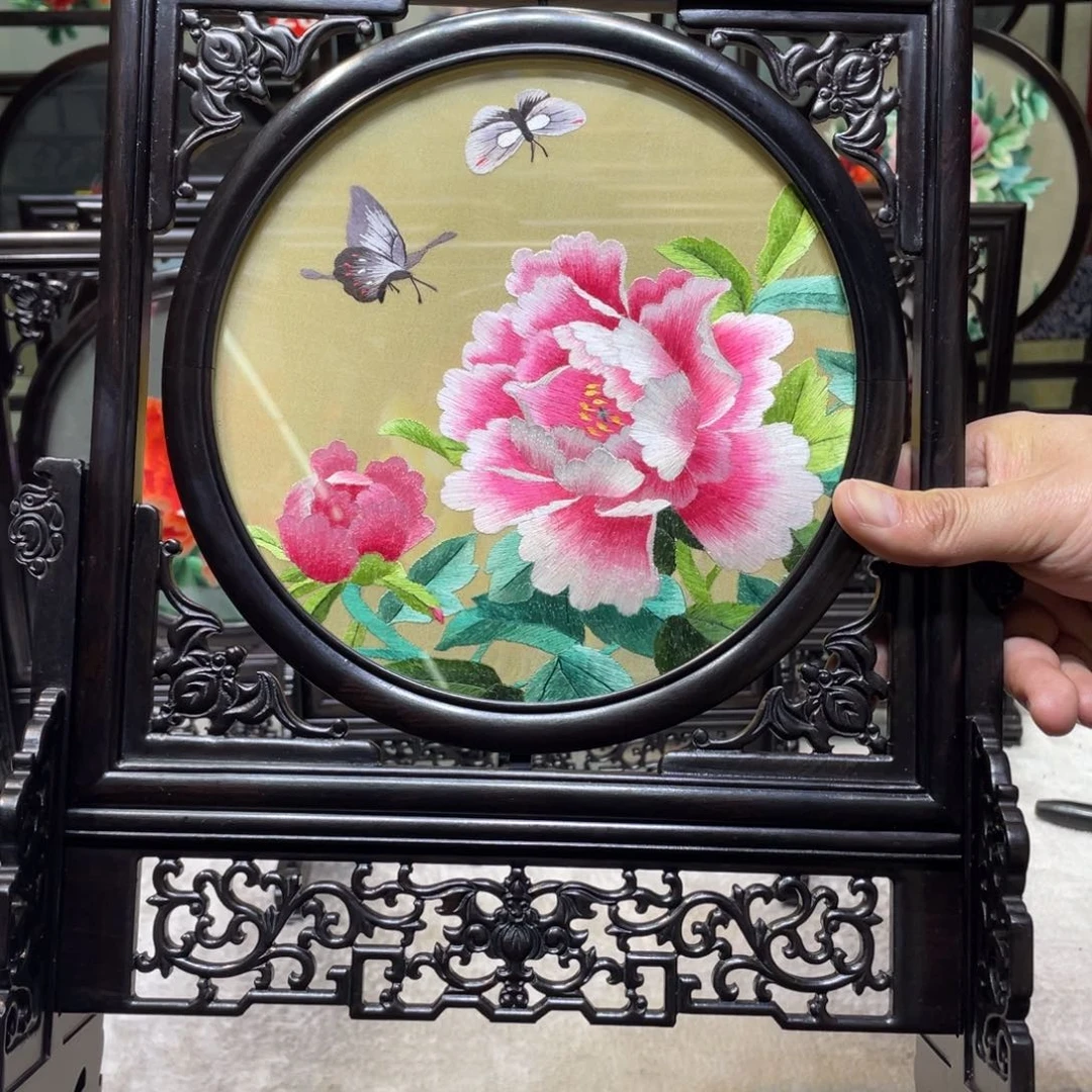 刺绣非遗传承摆件