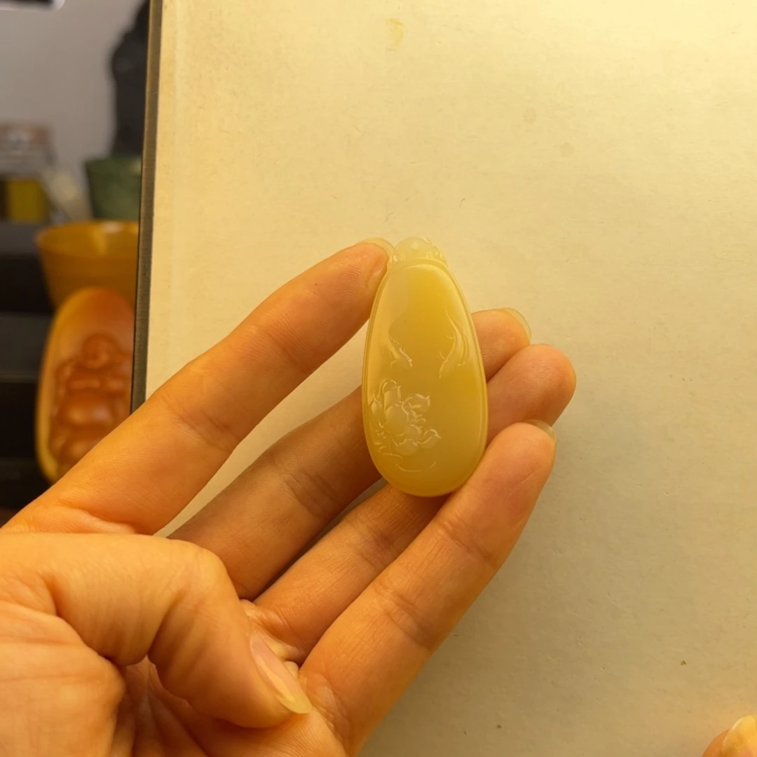 石英质玉黄蜡石挂件未镶嵌用****3