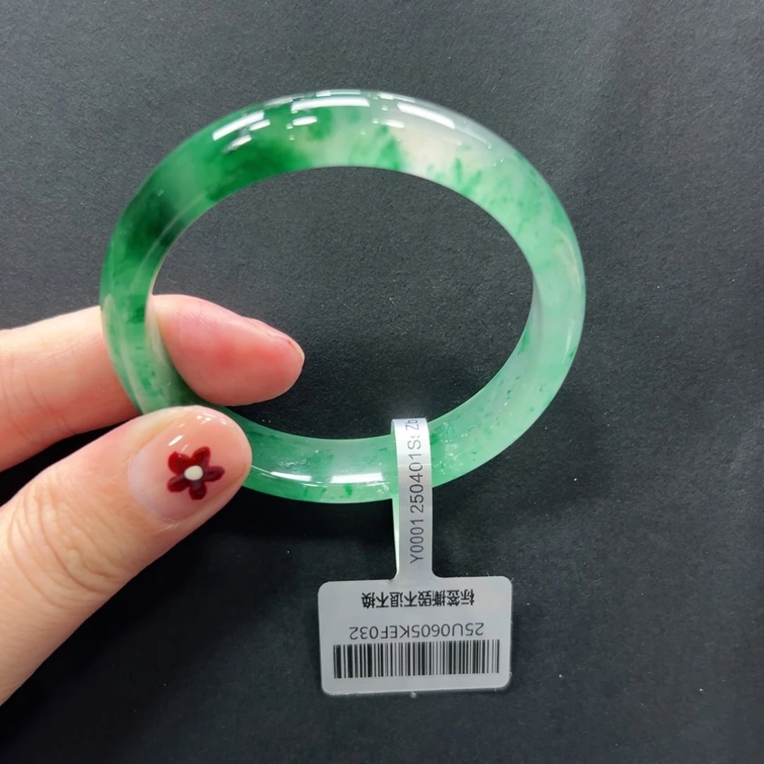 石英质玉手镯未镶嵌九九53.6