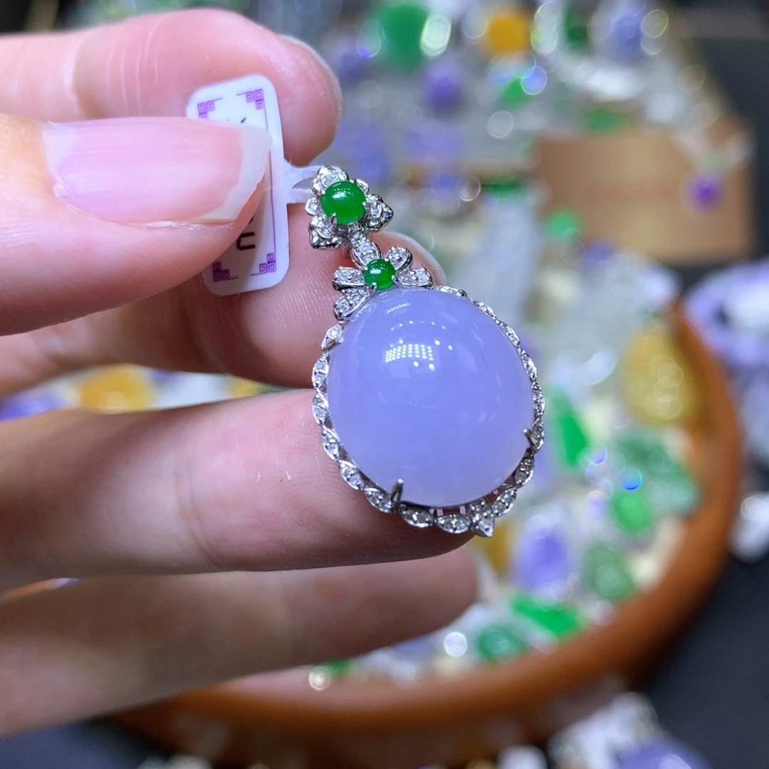 【闪购商品】翡翠颈饰18K金镶嵌翡翠吊坠项链