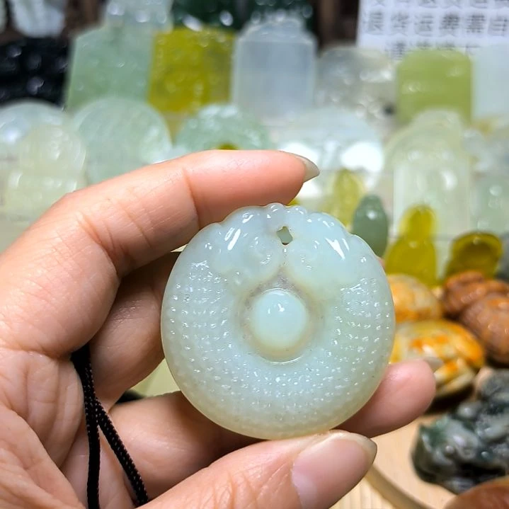 岫玉吊坠(不含链)未镶嵌?****༻