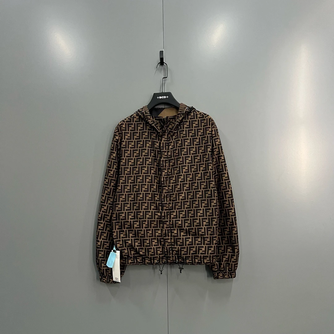 95新 FENDI/芬迪 a14 芬迪 满印老花双F双面穿外套 48码/