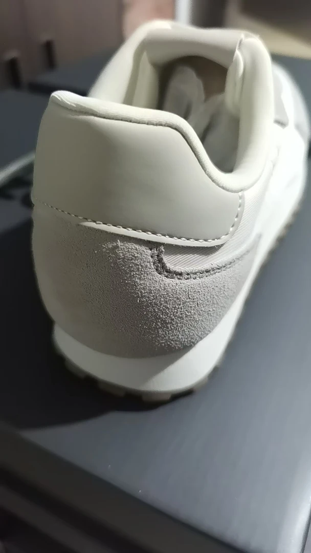 外贸原单尾货真皮阿甘鞋情侣牛皮跑慢鞋休闲运动鞋