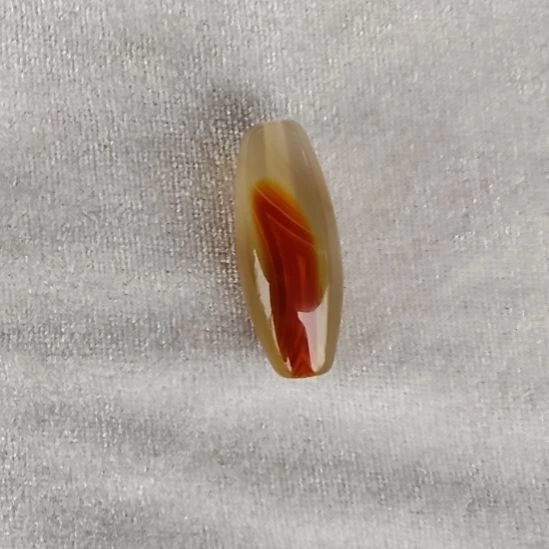 陈***墨石英质玉手串未镶嵌