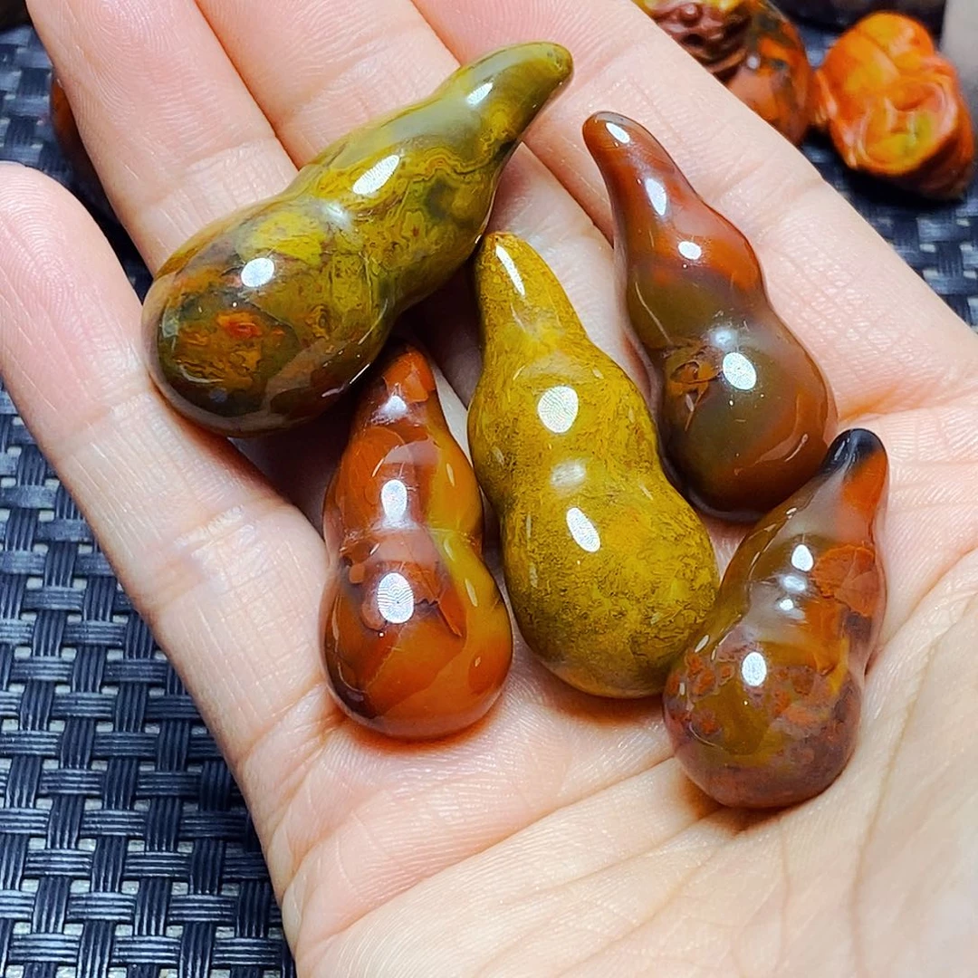未镶嵌颈饰玛瑙/玉髓壹*哥