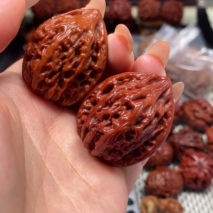 把件文玩核桃鸡心