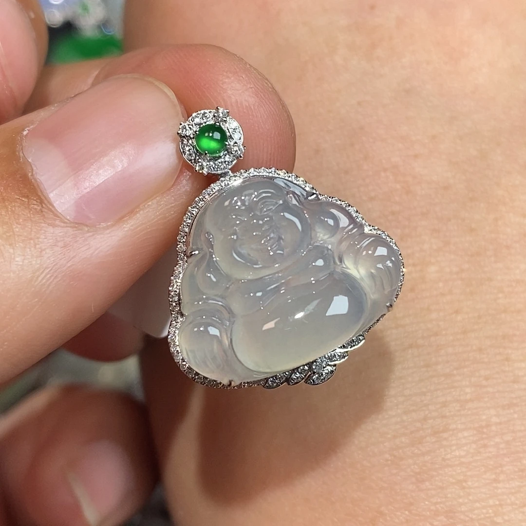 翡翠颈饰18K金镶嵌佛公