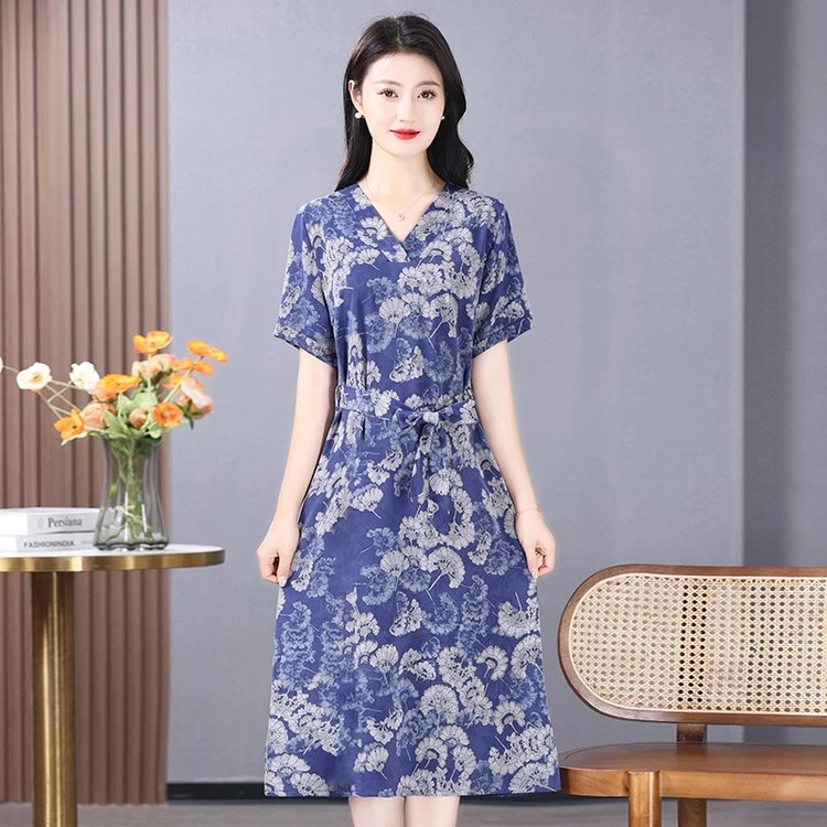 蓝色妖姬高档连衣裙法式碎花妈妈装中长款中长裙