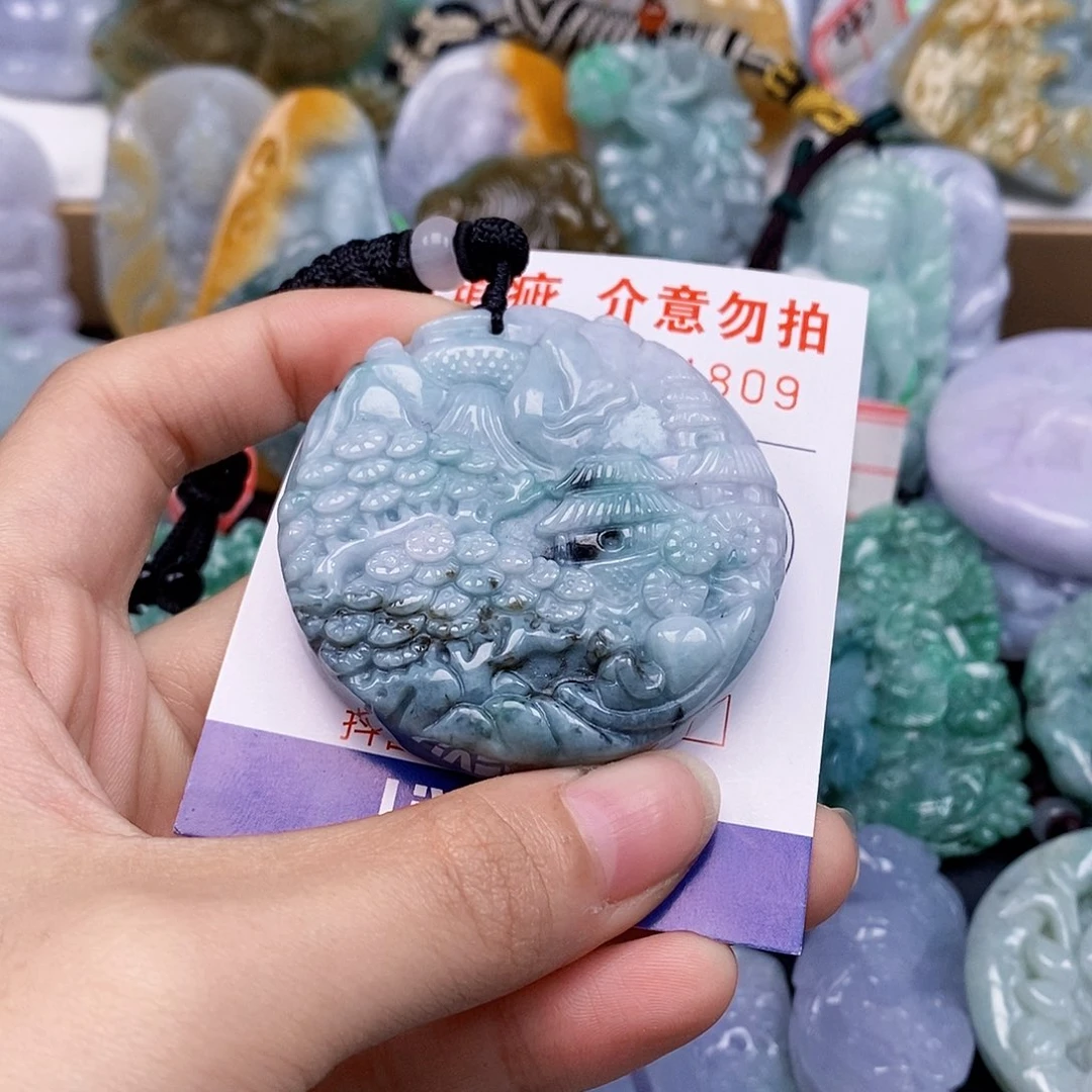 吊坠(不含链)未镶嵌翡翠