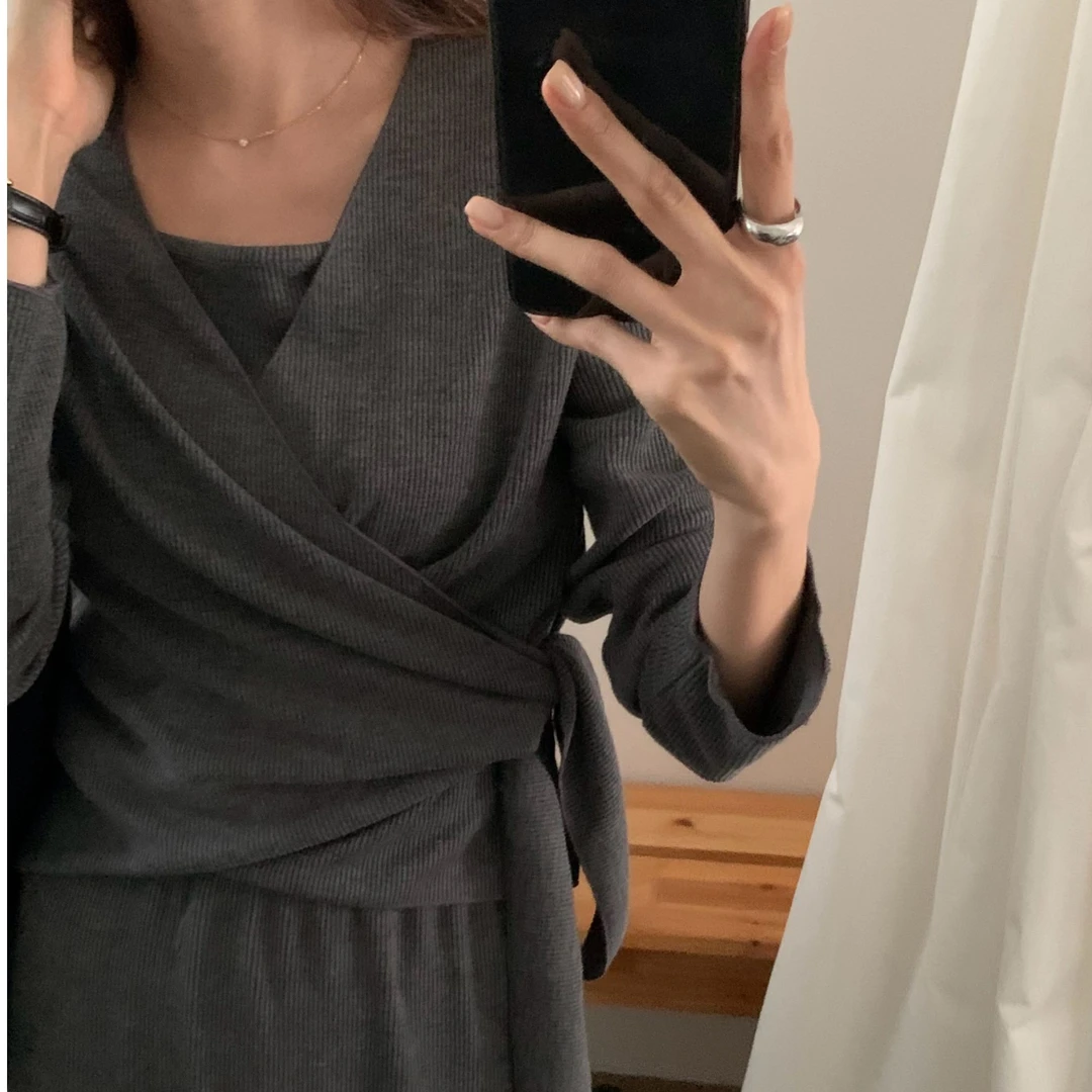 No退No换韩国东大门女装2025时尚气质不规则设计减龄两件套女034c