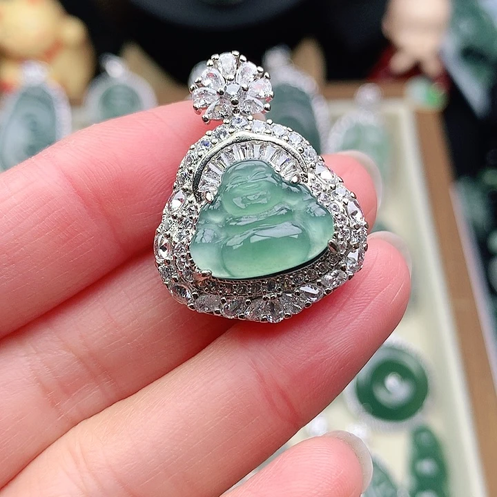 颈饰未镶嵌翡翠吊坠