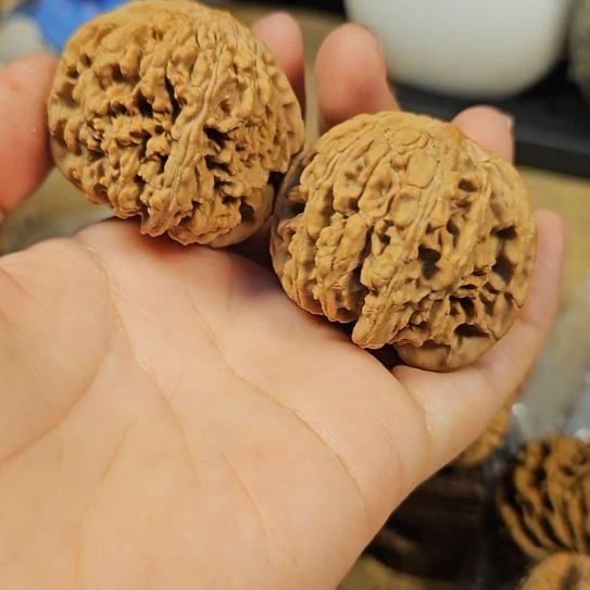 文玩核桃吊坠44和尚