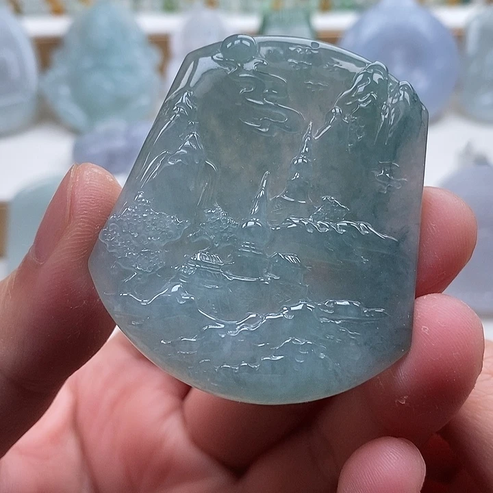 翡翠未镶嵌颈饰翡翠