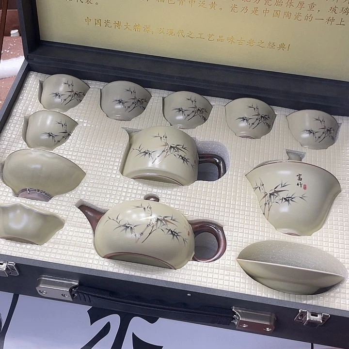 孤品茶具套装等。