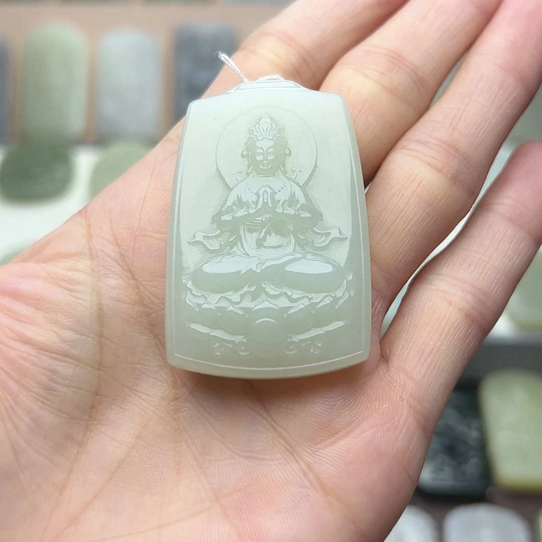 颈饰未镶嵌和田玉
