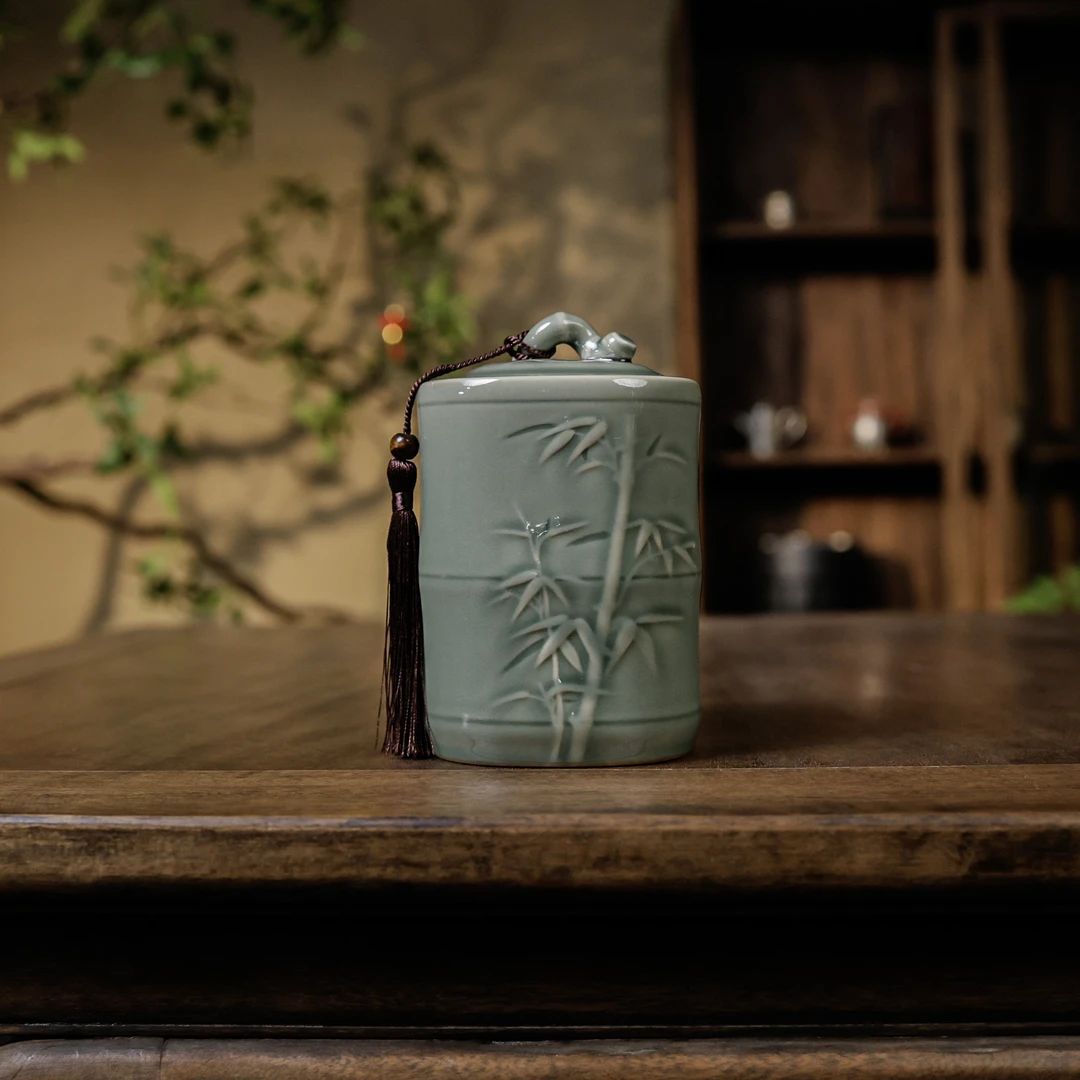 青瓷四方节节高升茶叶罐，画片随机发一个）