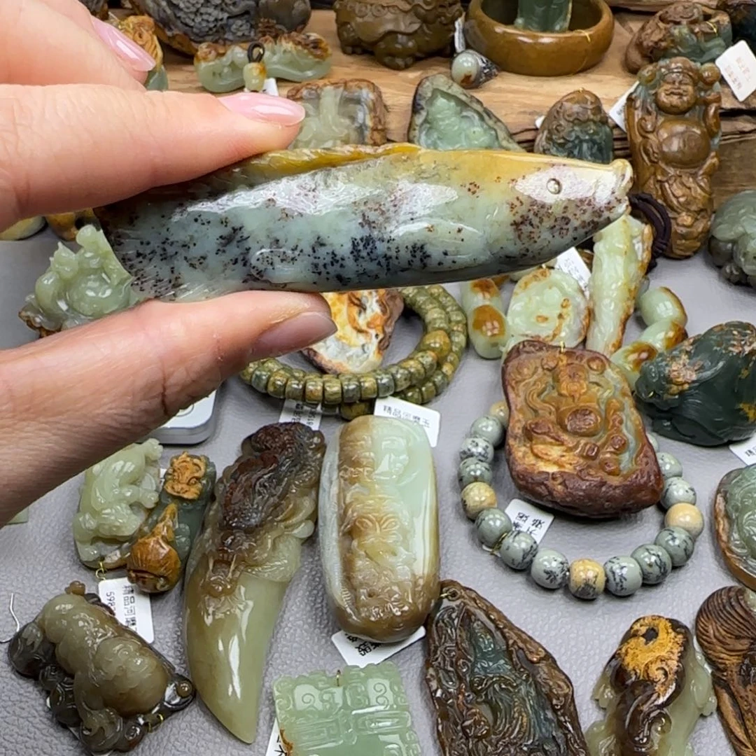 岫岩河磨玉（透闪石质玉）未镶嵌珠宝奇石